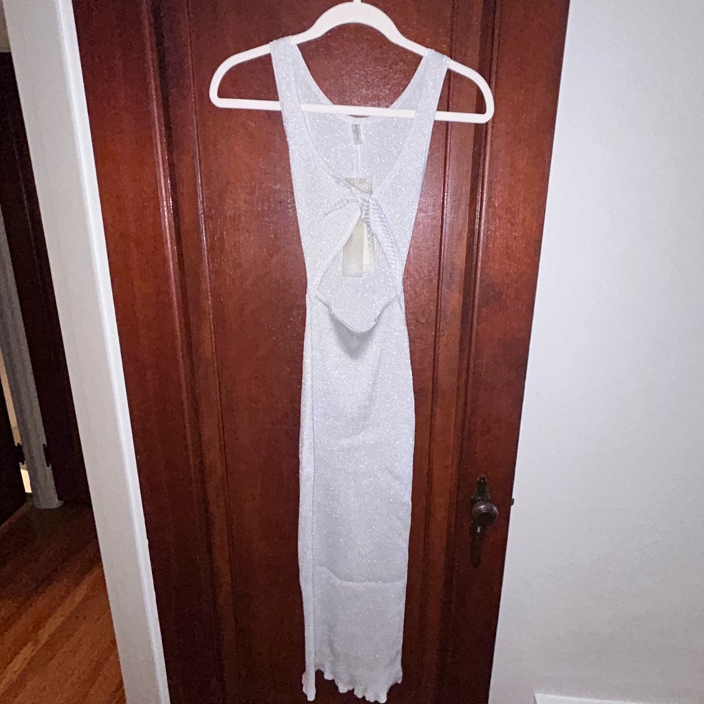 DEVON WINDSOR shimmery white/silver Midi Dress